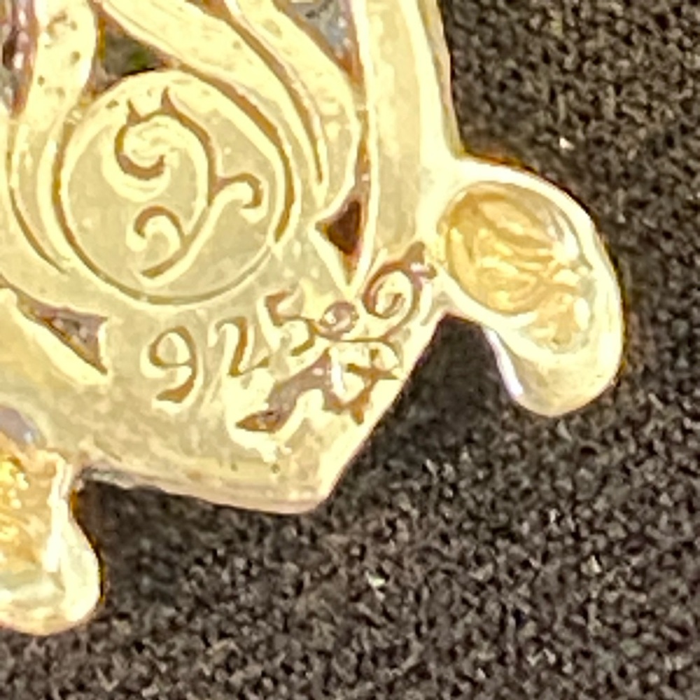 Sterling Silver sea turtle earrings - Picture 2 of 3